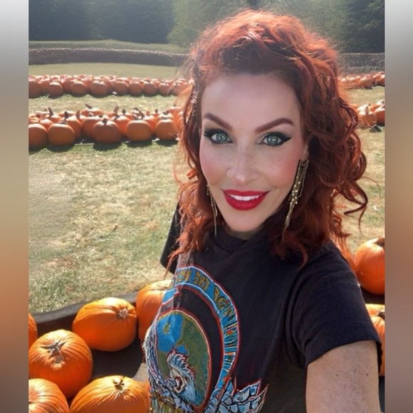 Meet your Posher, Ginger - Picture 7 of 8